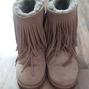 Koolaburra by Ugg Fringe Boots